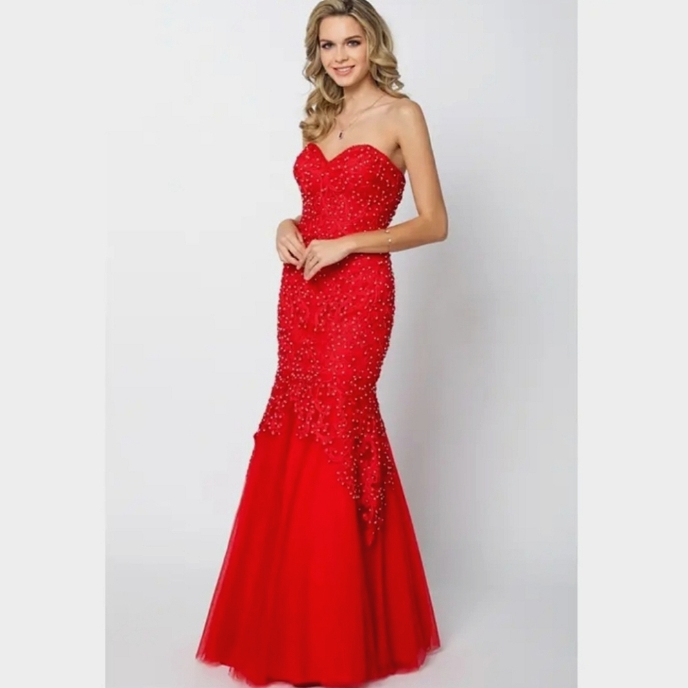 NWT Red Embroidered Mermaid Prom Dress Gown Medium